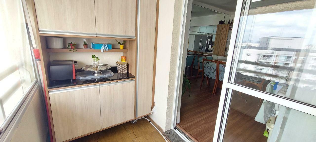 Apartamento à venda com 2 quartos, 70m² - Foto 7