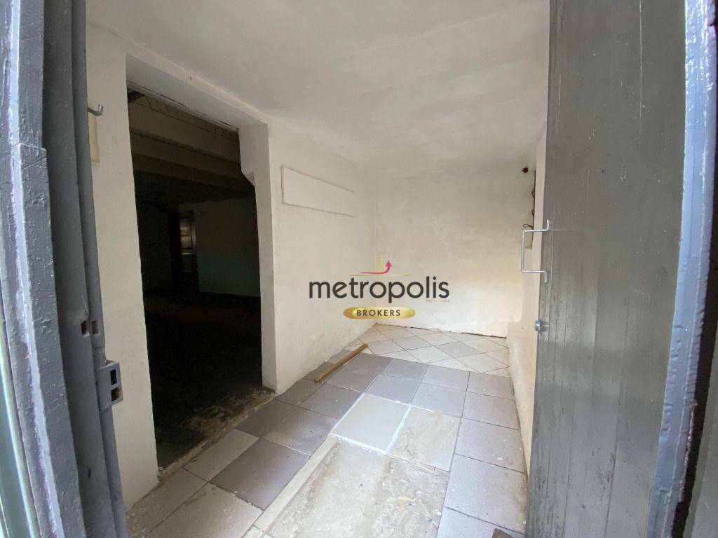 Casa para alugar com 3 quartos, 220m² - Foto 31