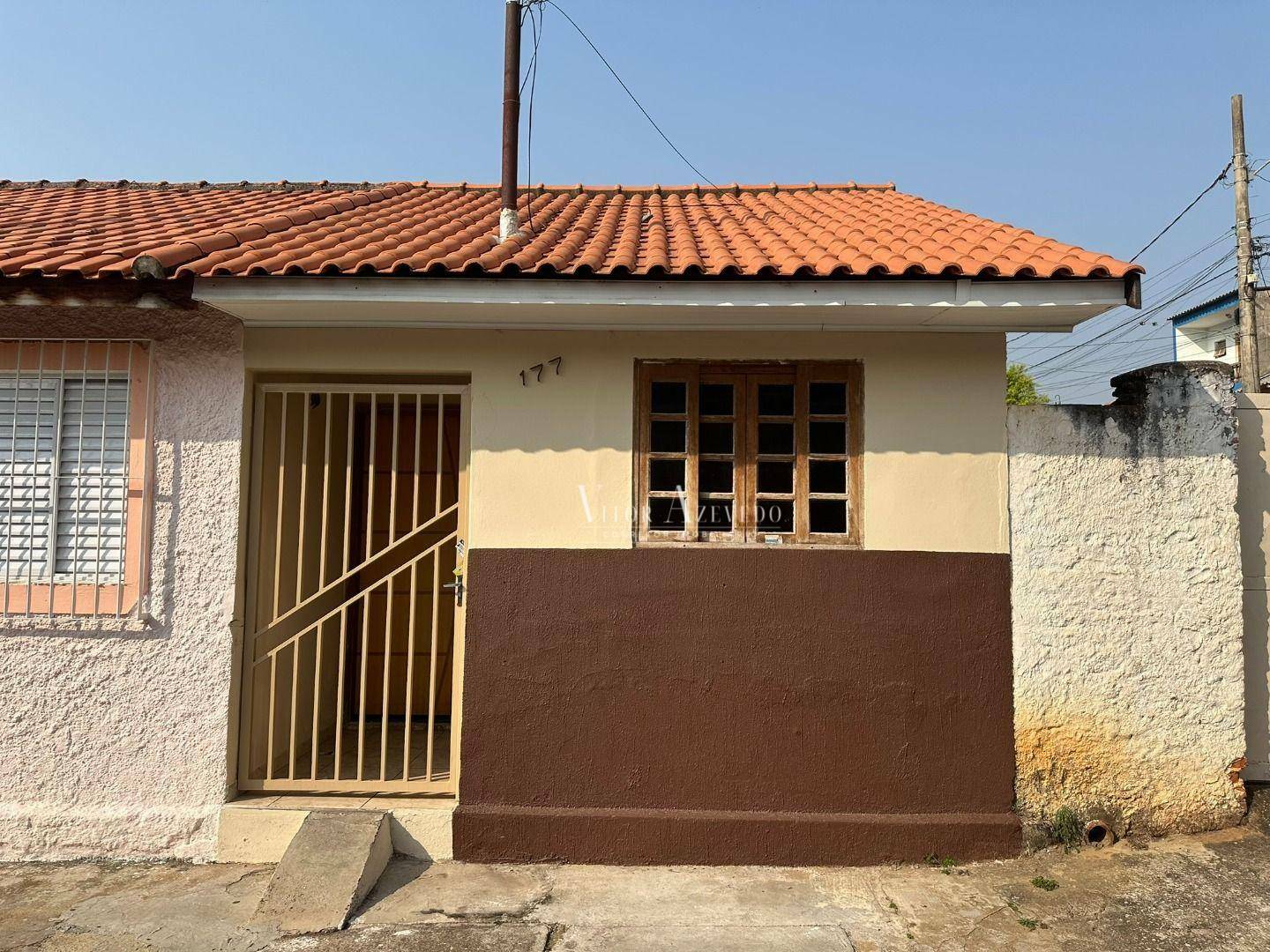 Casa à venda com 2 quartos, 60m² - Foto 1