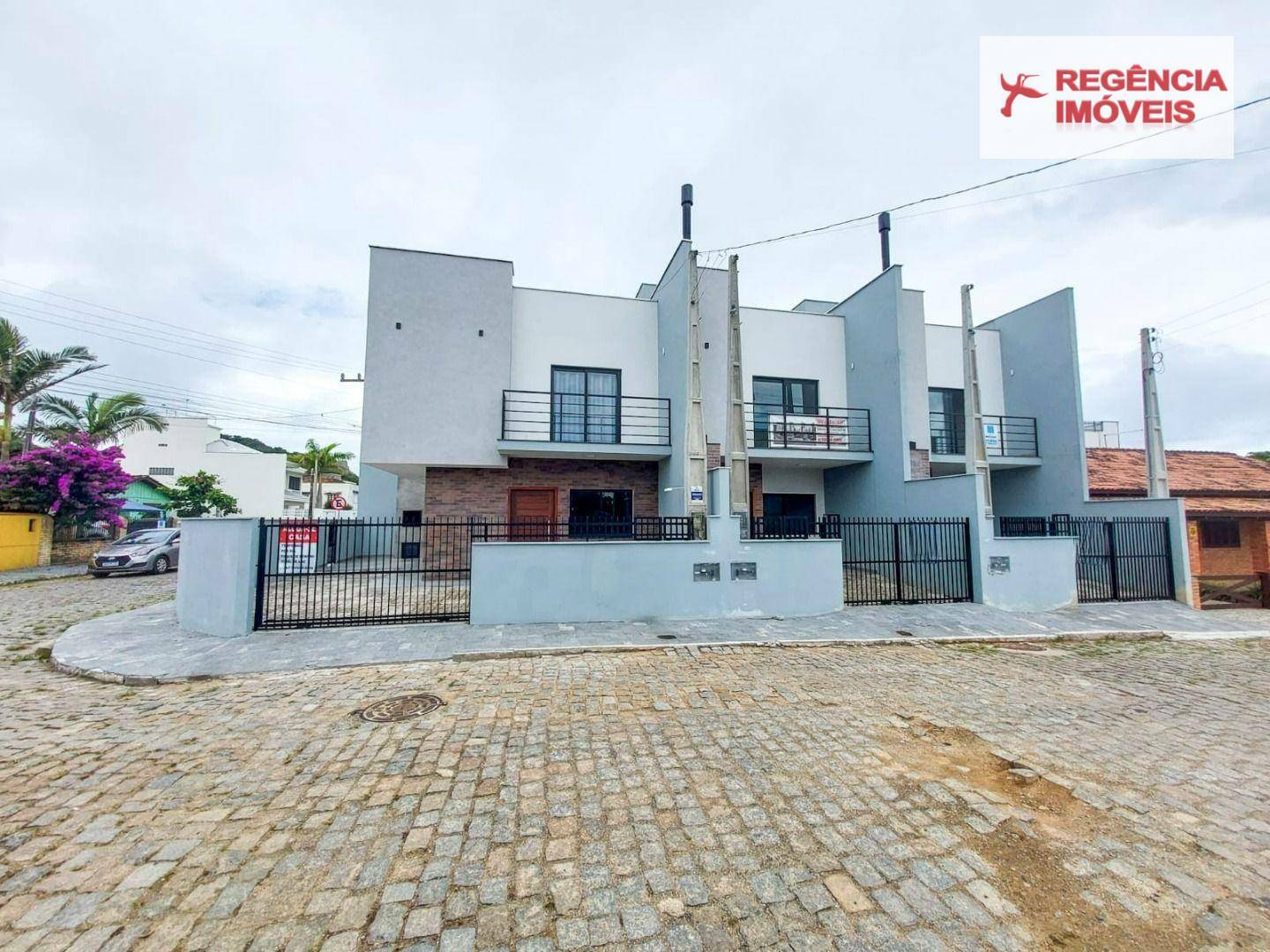 Casa à venda com 2 quartos, 83m² - Foto 24