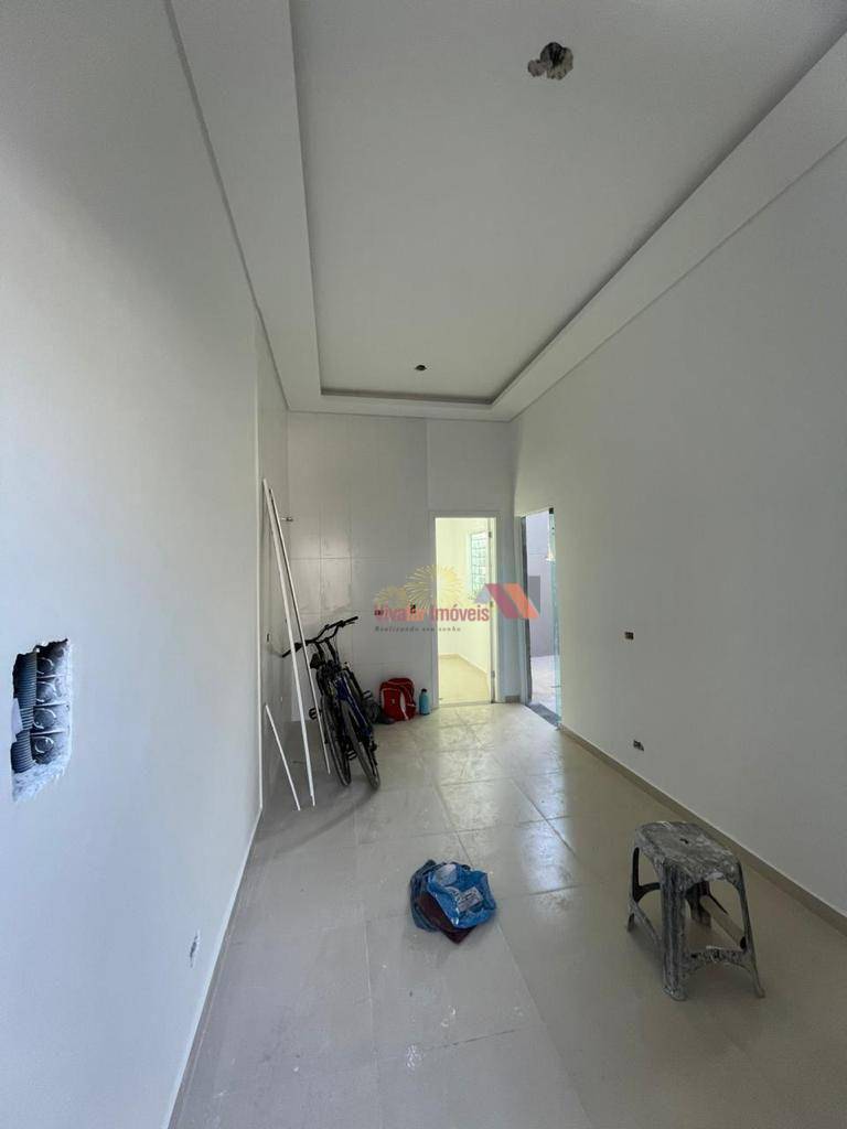 Casa à venda com 3 quartos, 51m² - Foto 2