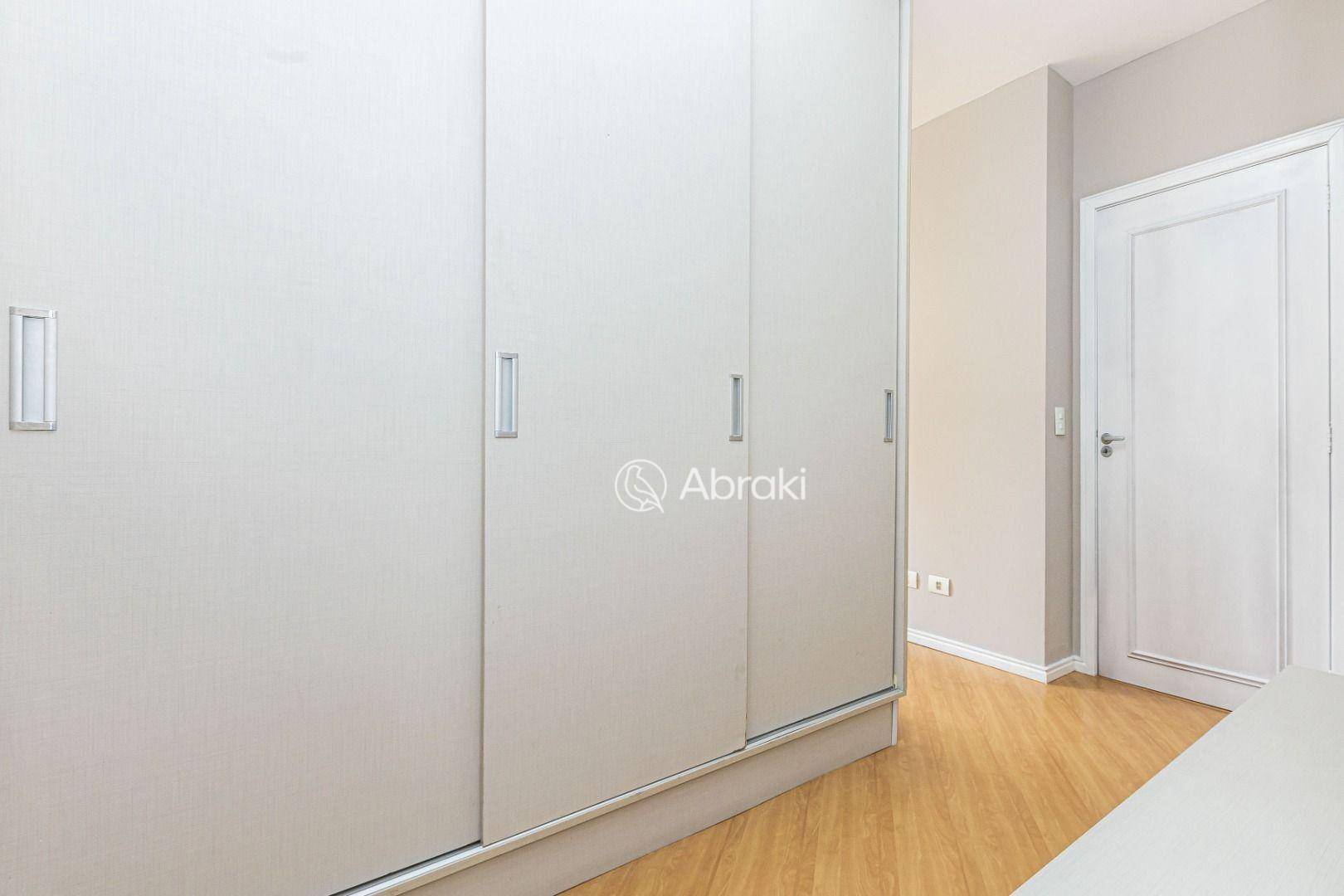 Apartamento para alugar com 3 quartos, 101m² - Foto 29