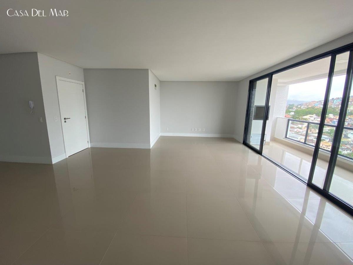 Apartamento à venda com 3 quartos, 123m² - Foto 12