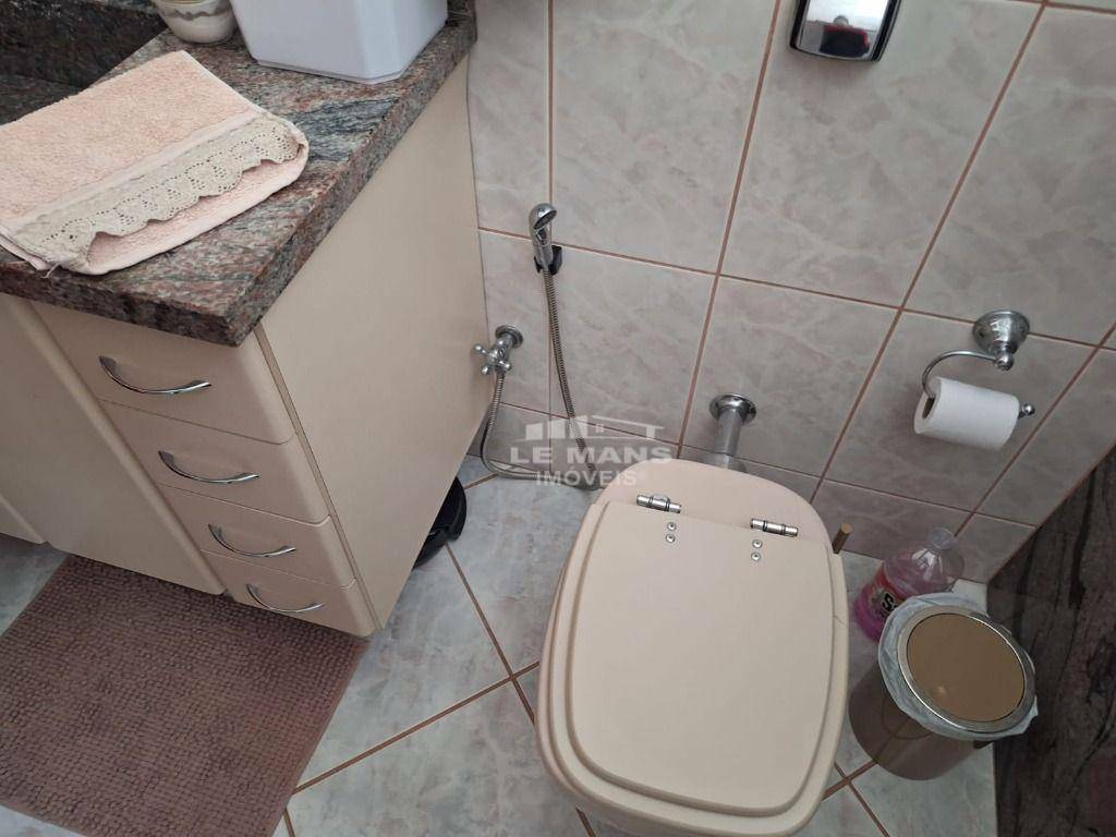Casa à venda com 2 quartos, 125m² - Foto 13