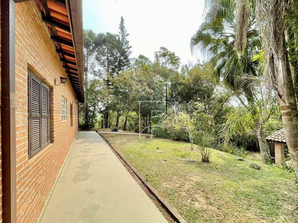 Casa de Condomínio à venda com 4 quartos, 400m² - Foto 43