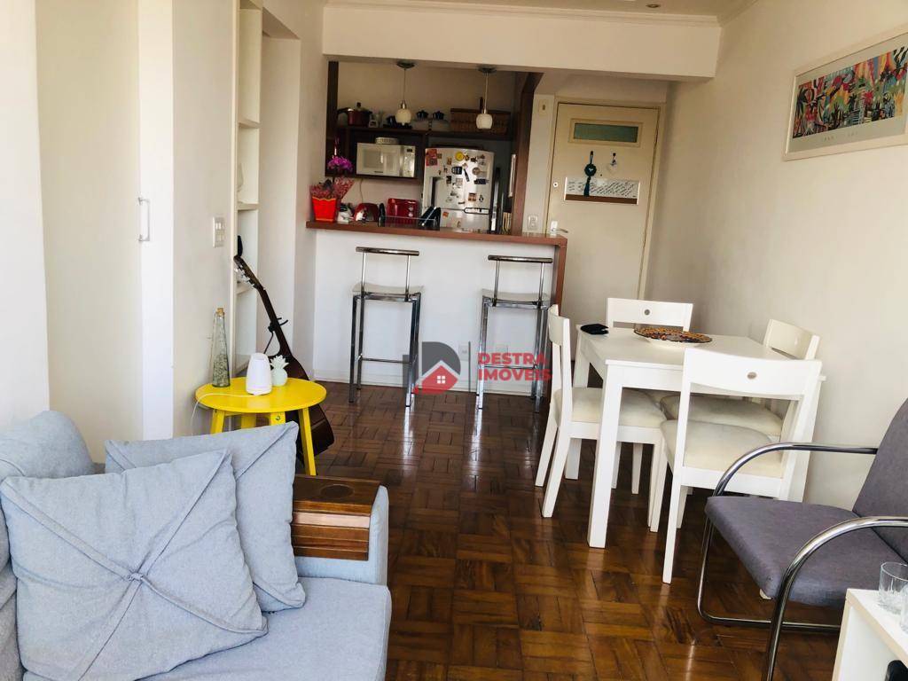 Apartamento à venda com 1 quarto, 45m² - Foto 20