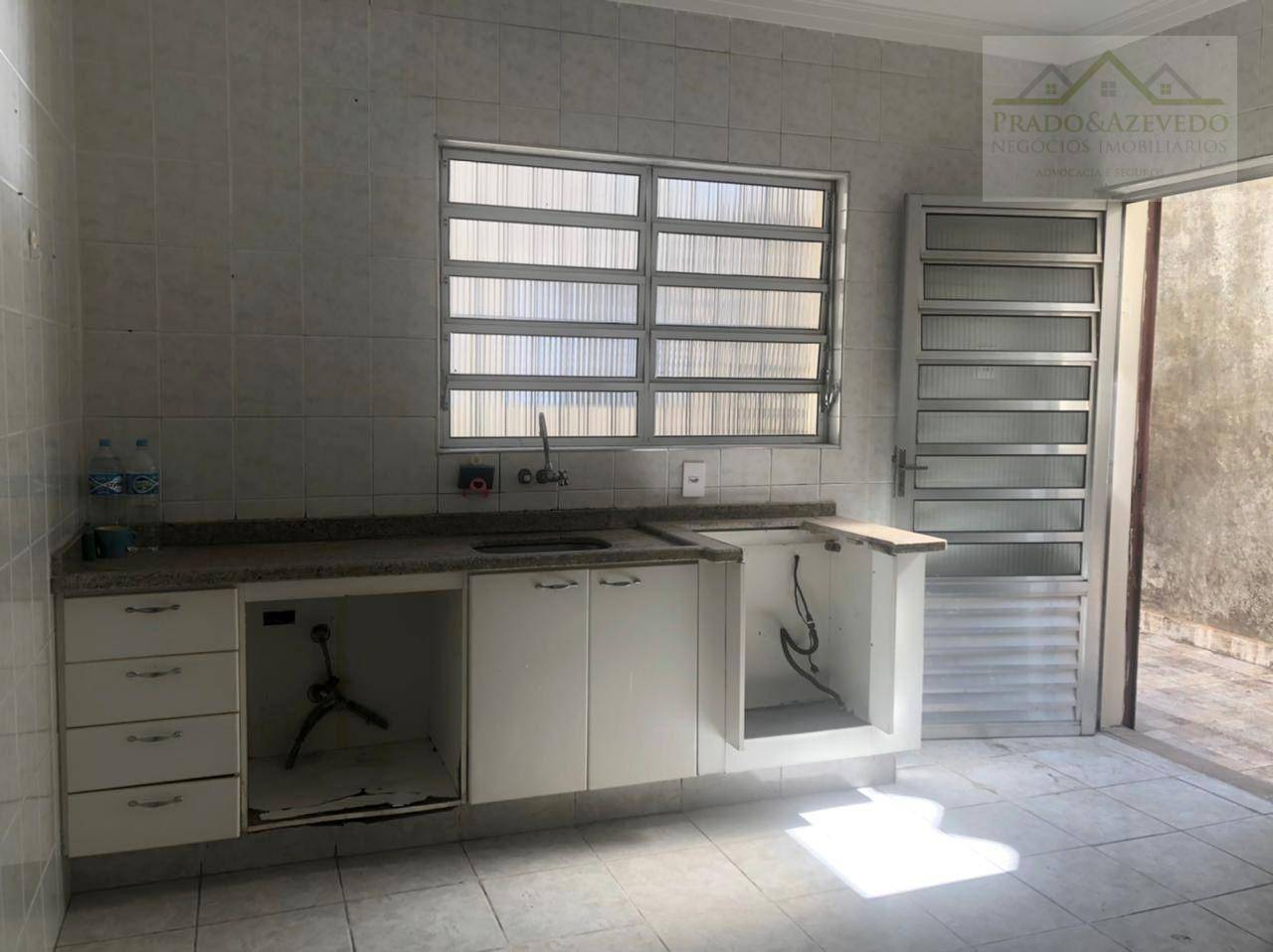 Casa à venda com 2 quartos, 120m² - Foto 3