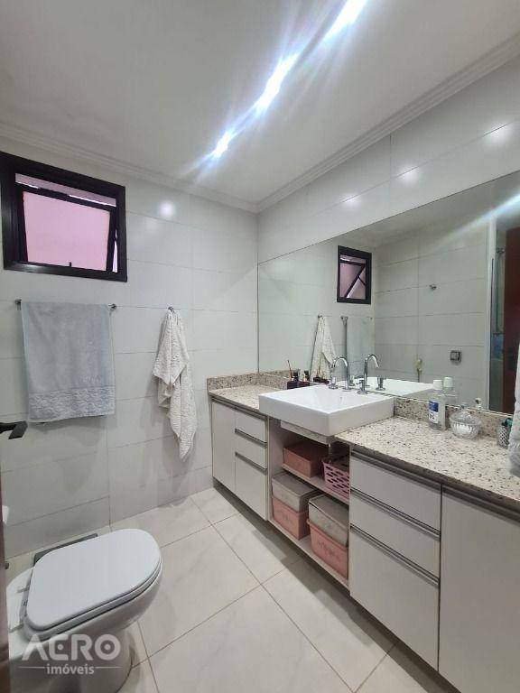 Apartamento à venda com 3 quartos, 140m² - Foto 5