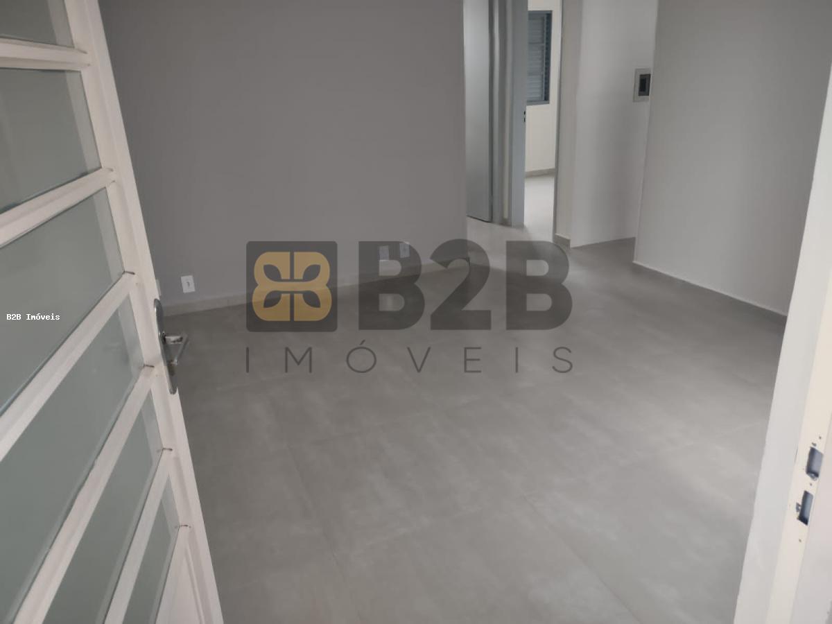 Apartamento à venda com 2 quartos, 43m² - Foto 1