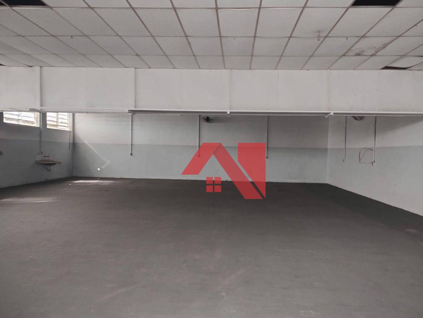 Depósito-Galpão-Armazém para alugar, 260m² - Foto 1