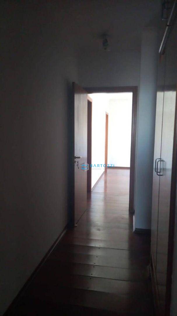 Apartamento para alugar com 4 quartos, 165m² - Foto 13