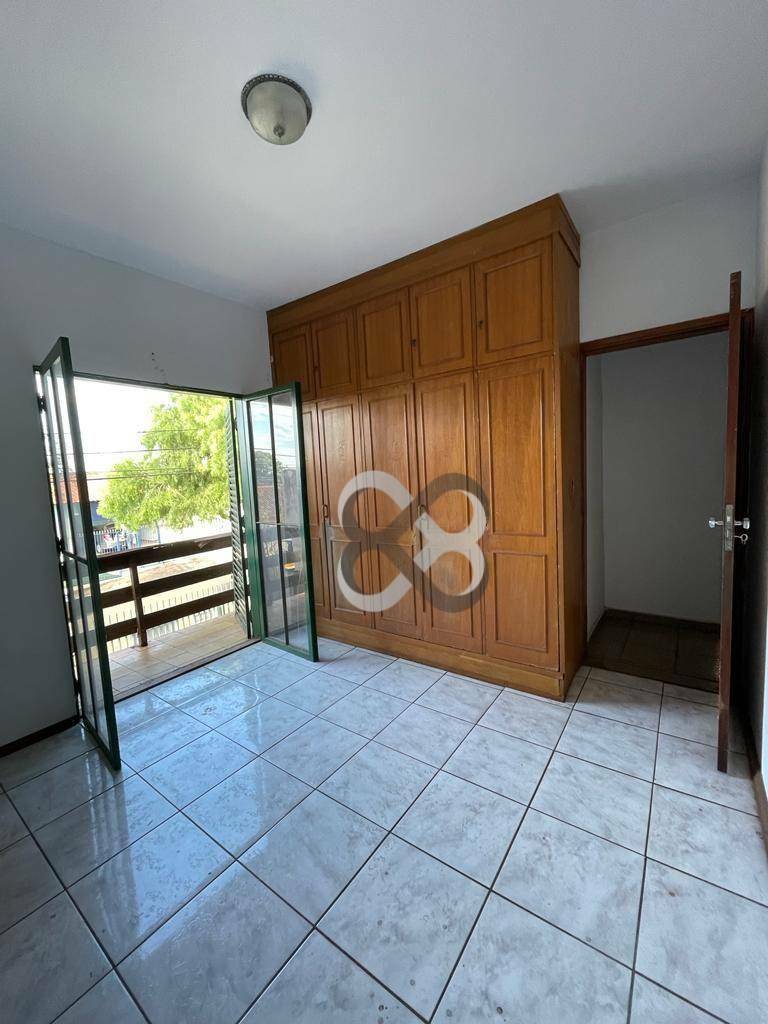 Casa à venda com 4 quartos, 200m² - Foto 20