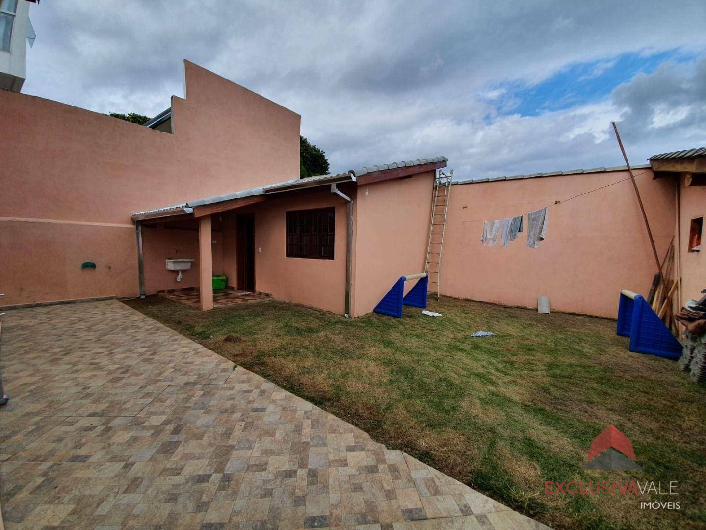 Casa à venda com 3 quartos, 280m² - Foto 4
