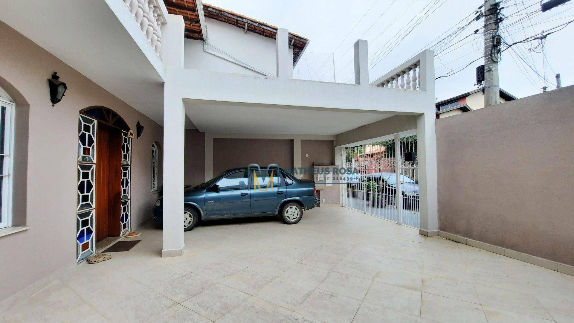 Casa para alugar com 5 quartos, 230m² - Foto 3