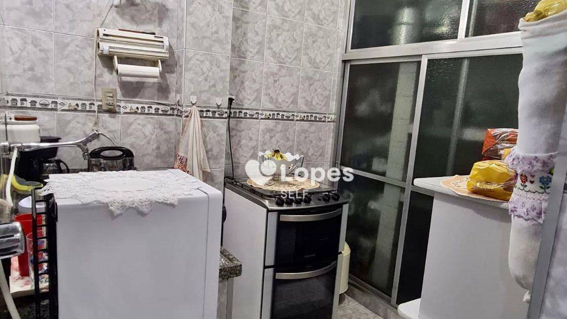 Apartamento à venda com 2 quartos, 60m² - Foto 5