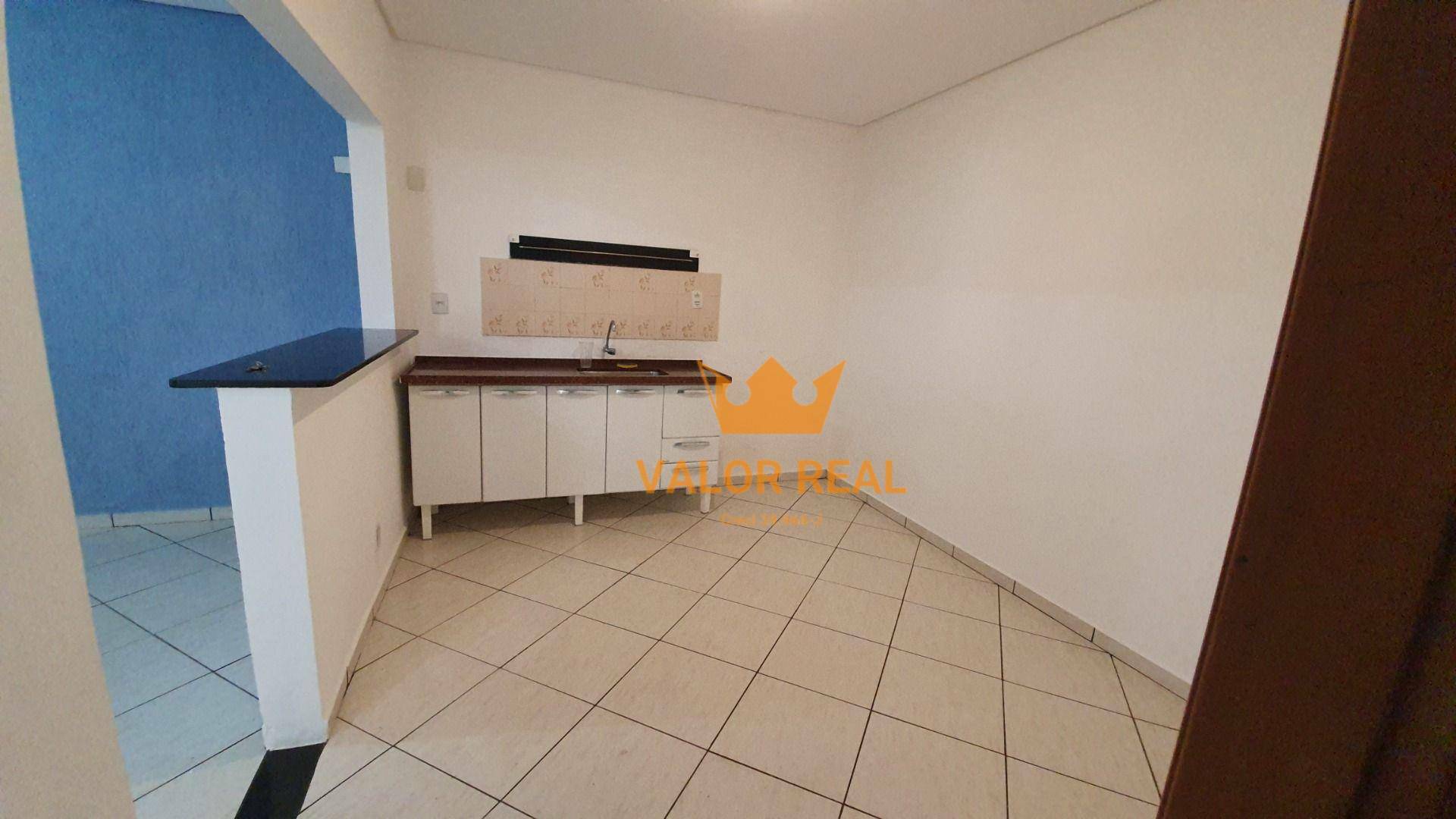 Casa para alugar com 2 quartos, 90m² - Foto 9