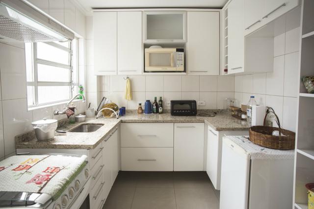 Apartamento à venda com 2 quartos, 75m² - Foto 4