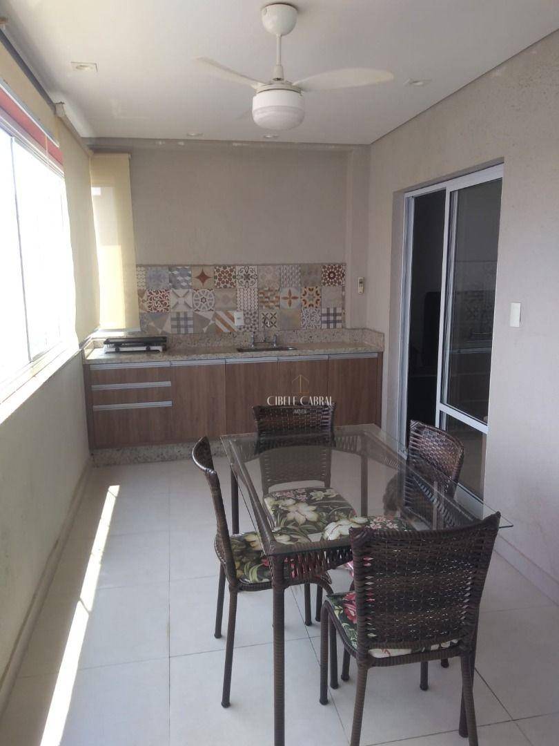 Apartamento à venda com 3 quartos, 107m² - Foto 2