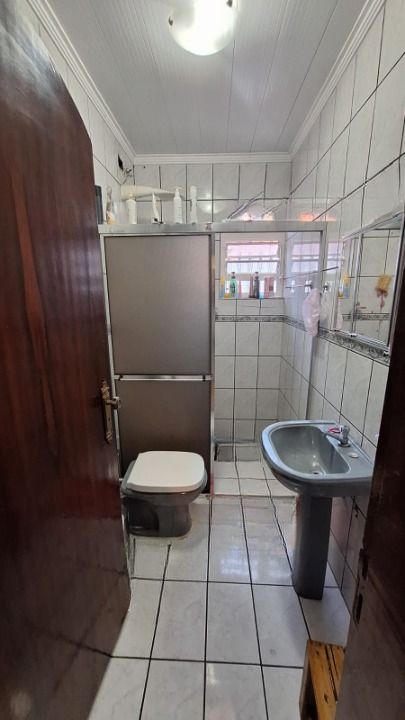 Casa à venda com 3 quartos, 90m² - Foto 11