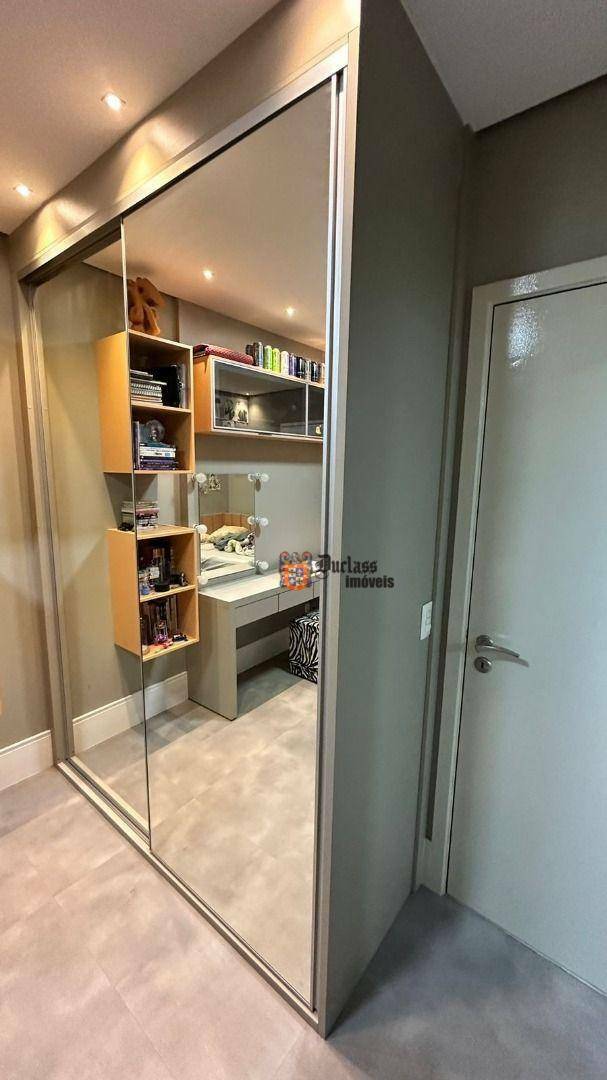 Apartamento à venda com 3 quartos, 189m² - Foto 23