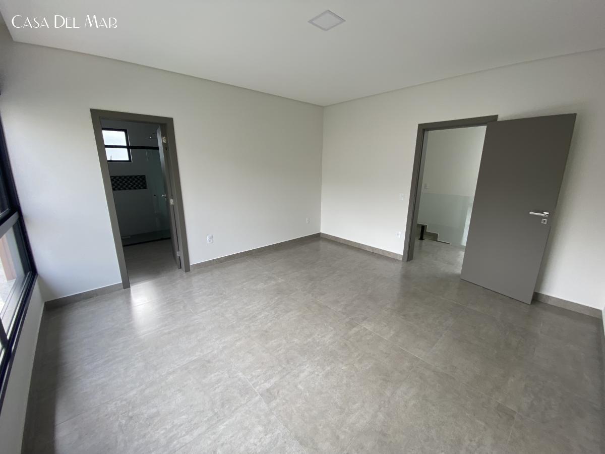 Casa à venda com 3 quartos, 220m² - Foto 19