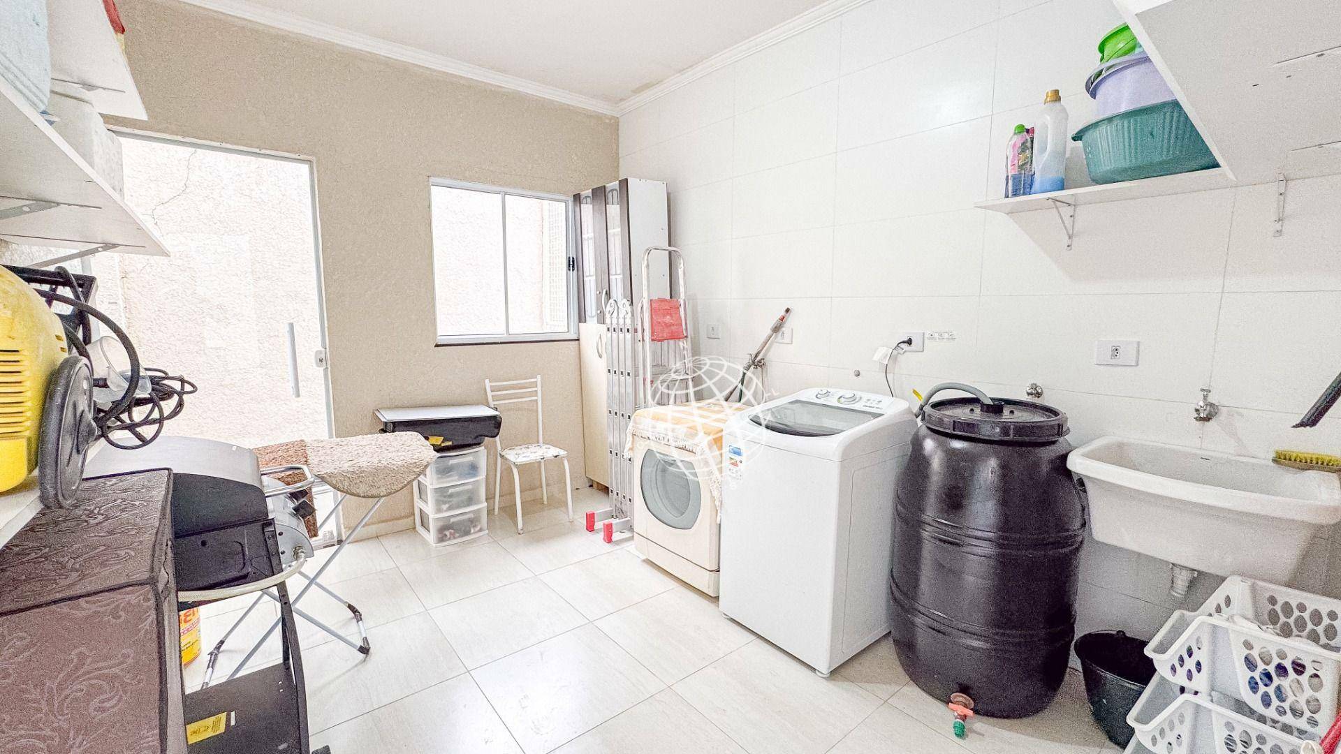 Casa à venda com 5 quartos, 320m² - Foto 17