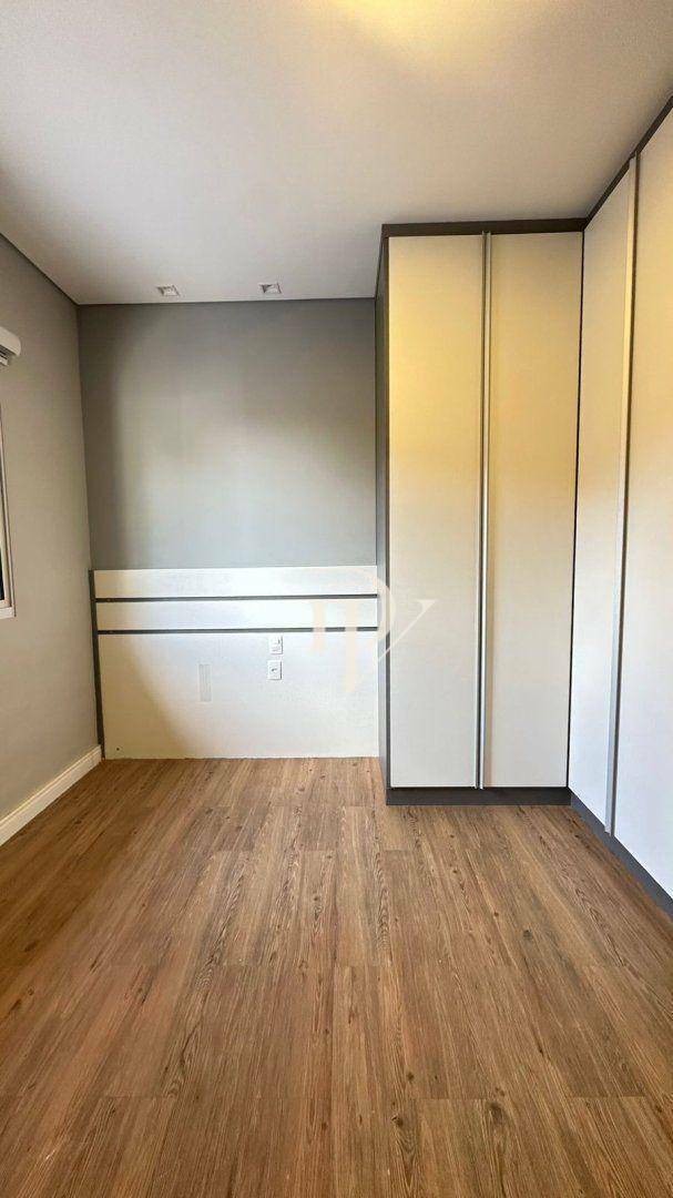 Sobrado à venda com 4 quartos, 292m² - Foto 11