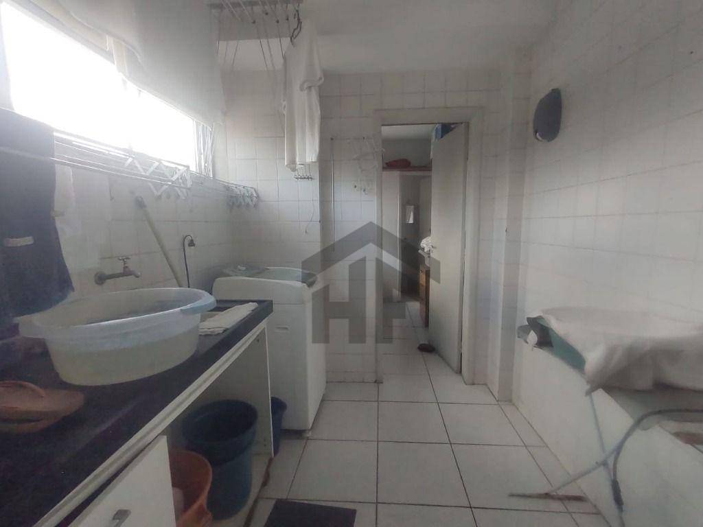 Apartamento à venda com 4 quartos, 160m² - Foto 17