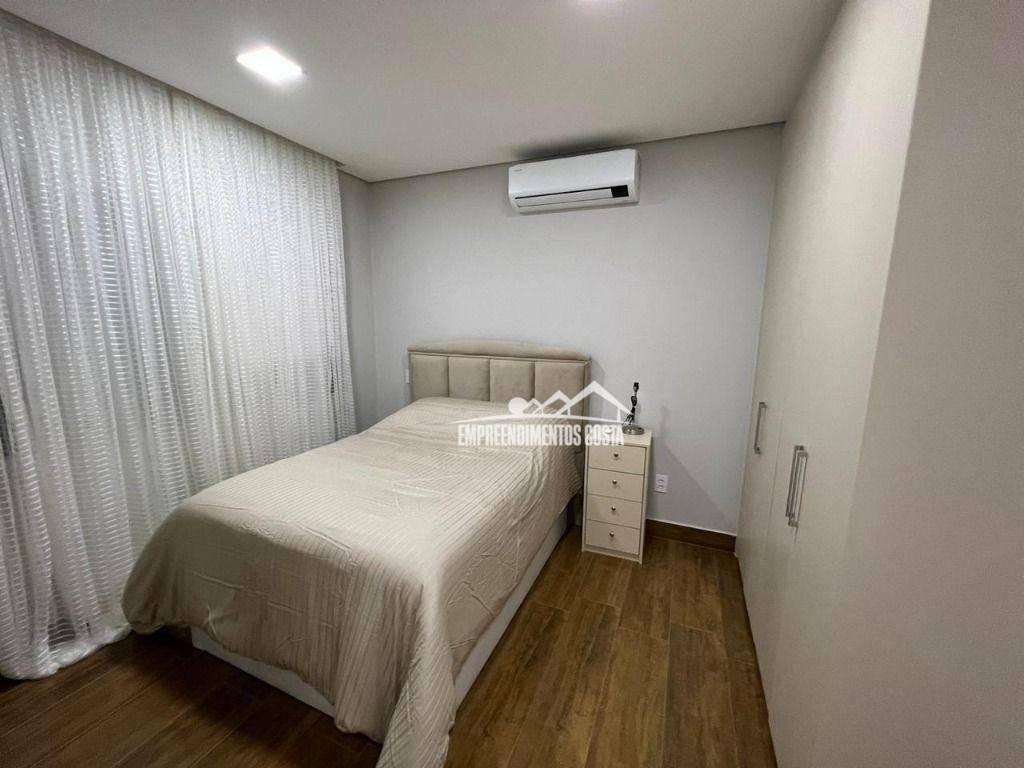 Casa de Condomínio à venda com 5 quartos, 354m² - Foto 20