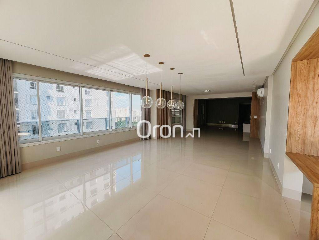 Apartamento à venda com 3 quartos, 207m² - Foto 1