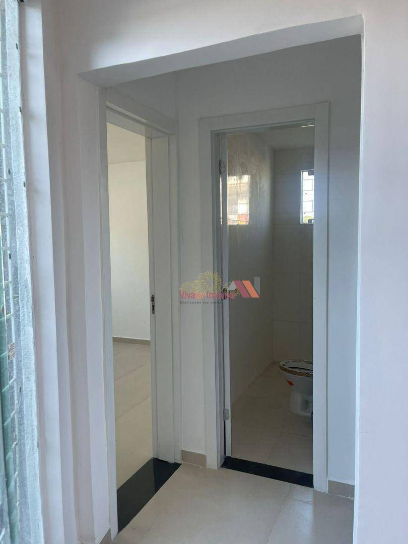 Casa à venda com 3 quartos, 60m² - Foto 5