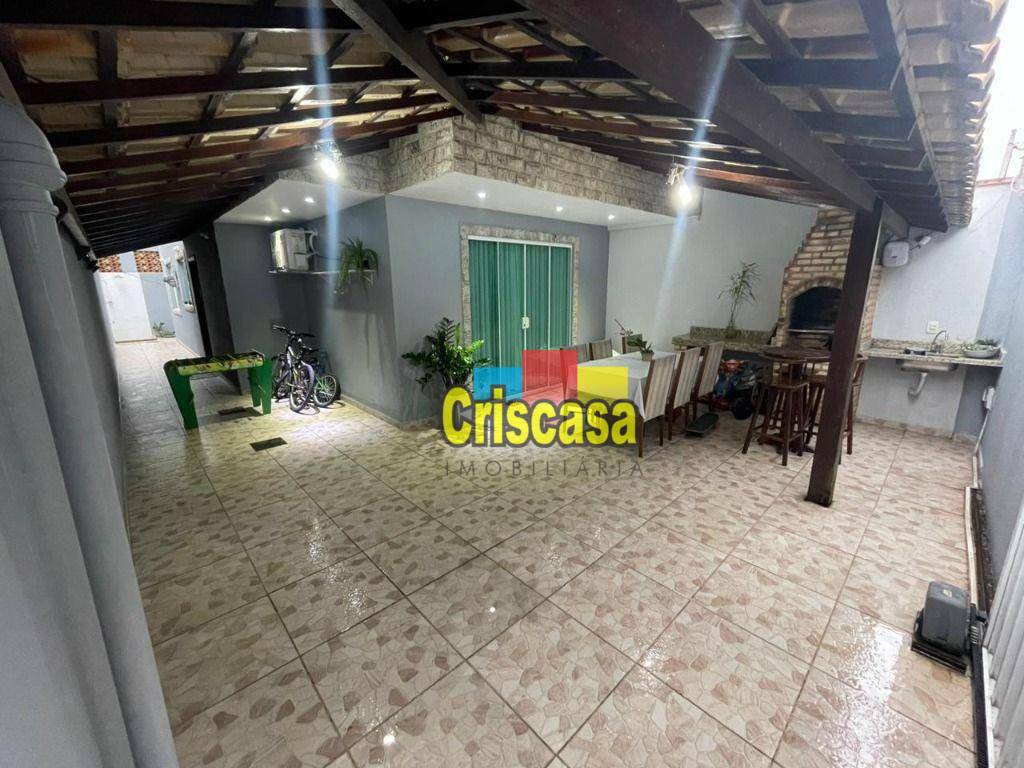 Casa à venda com 4 quartos, 102m² - Foto 2