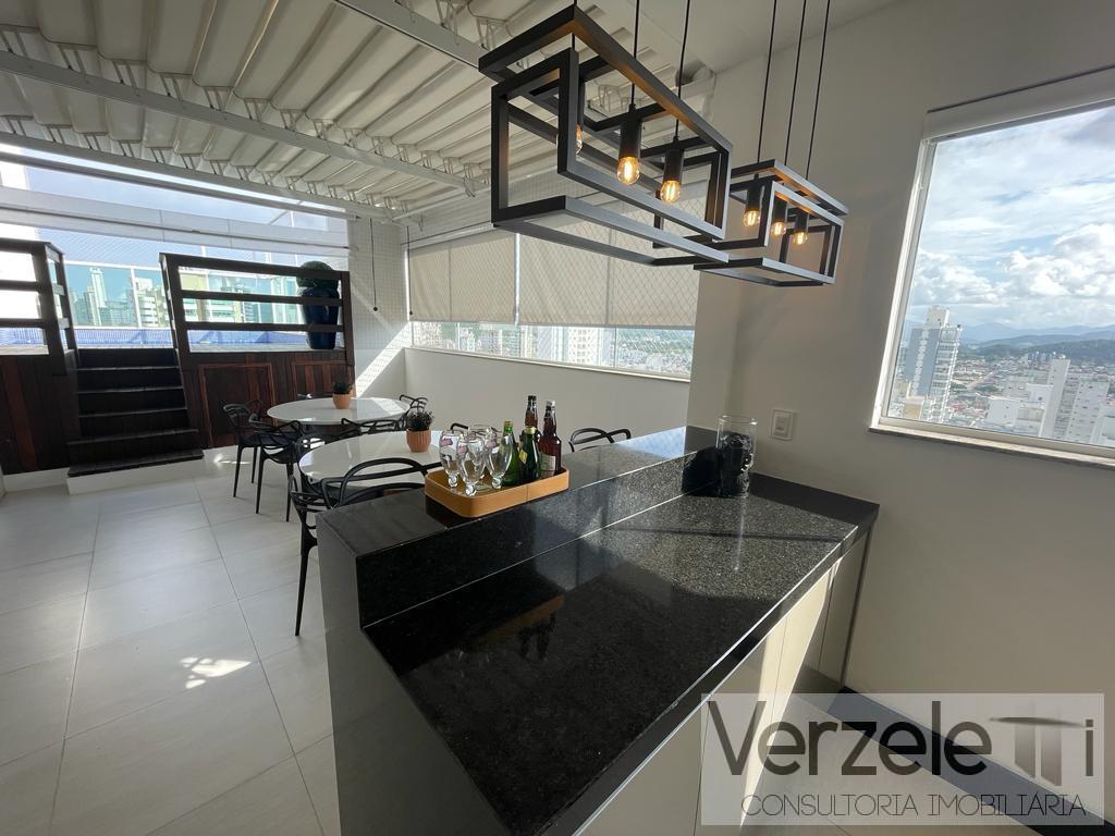 Cobertura à venda com 4 quartos, 225m² - Foto 13