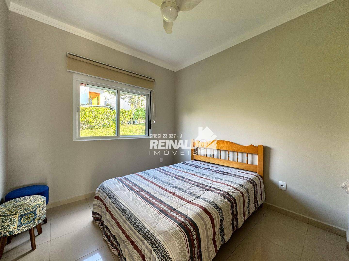 Casa de Condomínio para alugar com 3 quartos, 274m² - Foto 15