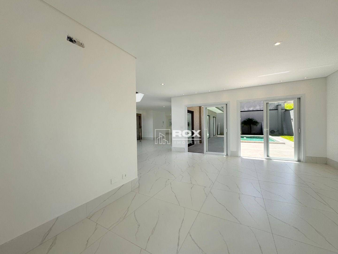 Casa de Condomínio à venda com 4 quartos, 360m² - Foto 14