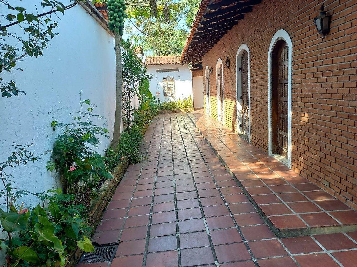 Casa de Condomínio à venda com 4 quartos, 268m² - Foto 5