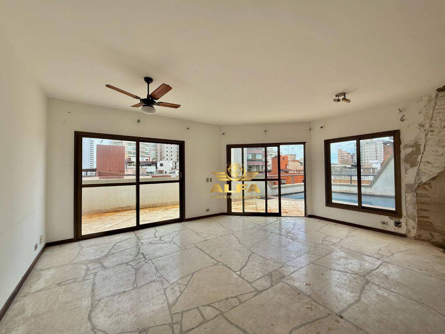 Cobertura, 3 quartos, 230 m² - Foto 2