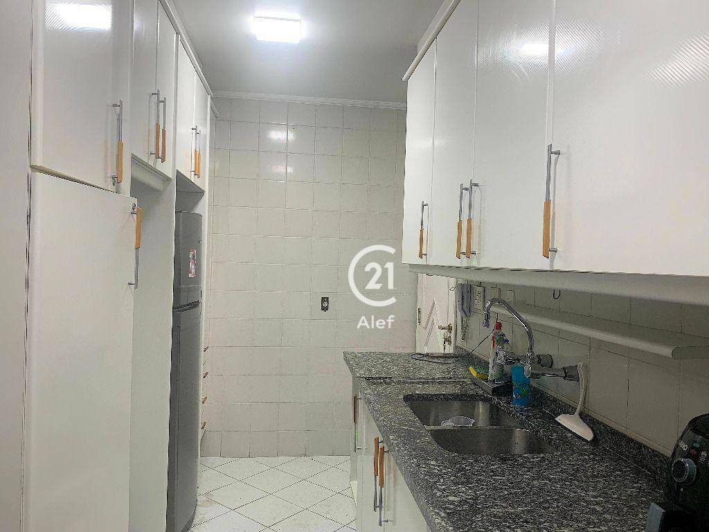 Apartamento à venda com 3 quartos, 115m² - Foto 17