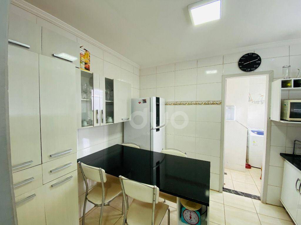 Apartamento à venda com 1 quarto, 47m² - Foto 12