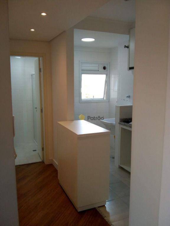 Apartamento à venda com 2 quartos, 64m² - Foto 9