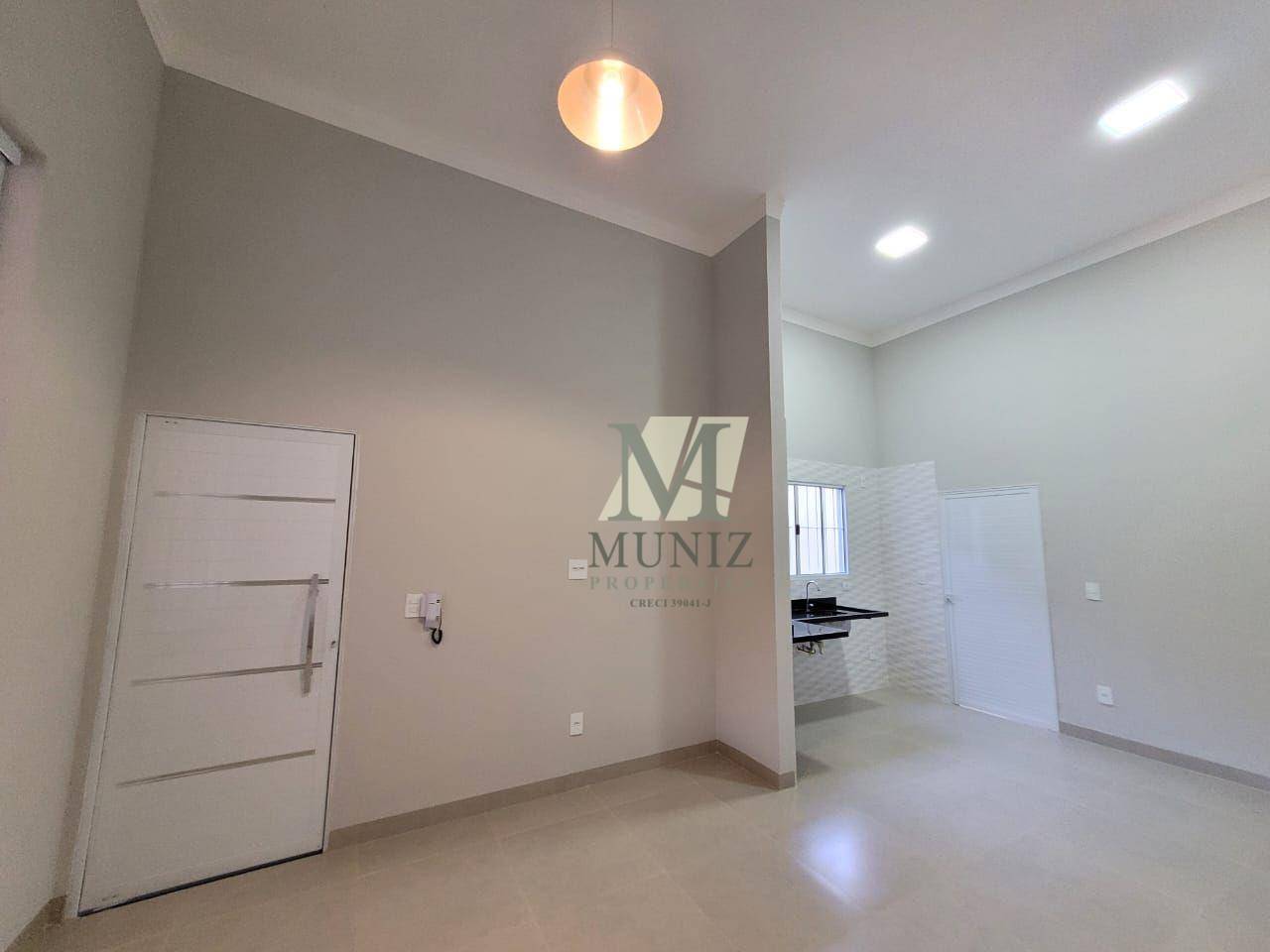 Casa à venda com 3 quartos, 128m² - Foto 1