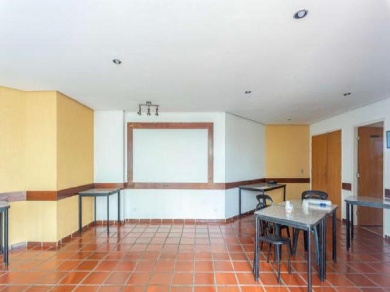 Apartamento à venda com 3 quartos, 74m² - Foto 18