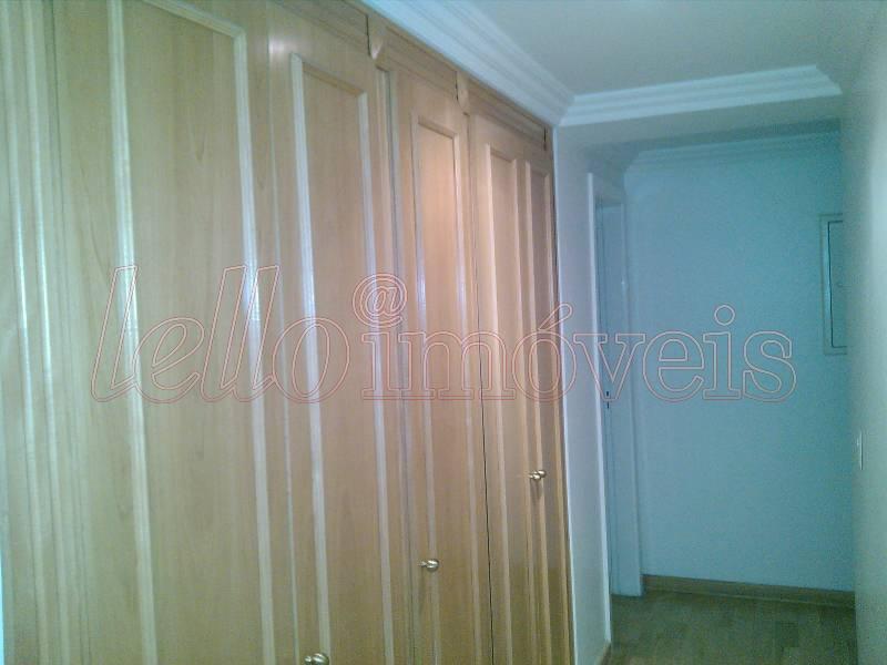 Apartamento para alugar com 4 quartos, 240m² - Foto 14