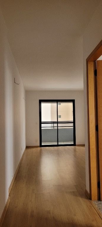 Apartamento à venda com 3 quartos, 85m² - Foto 2