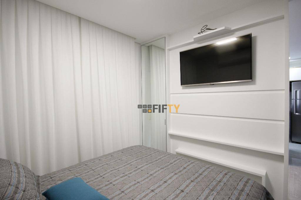 Apartamento para alugar com 1 quarto, 57m² - Foto 4