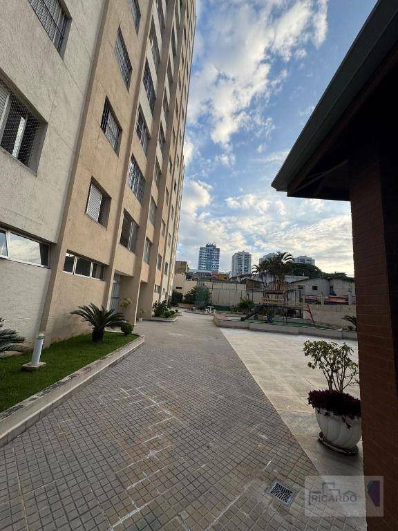 Apartamento para alugar com 3 quartos, 90m² - Foto 40