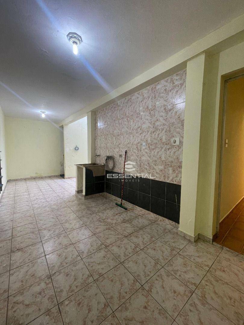 Casa à venda e aluguel com 3 quartos, 150m² - Foto 21