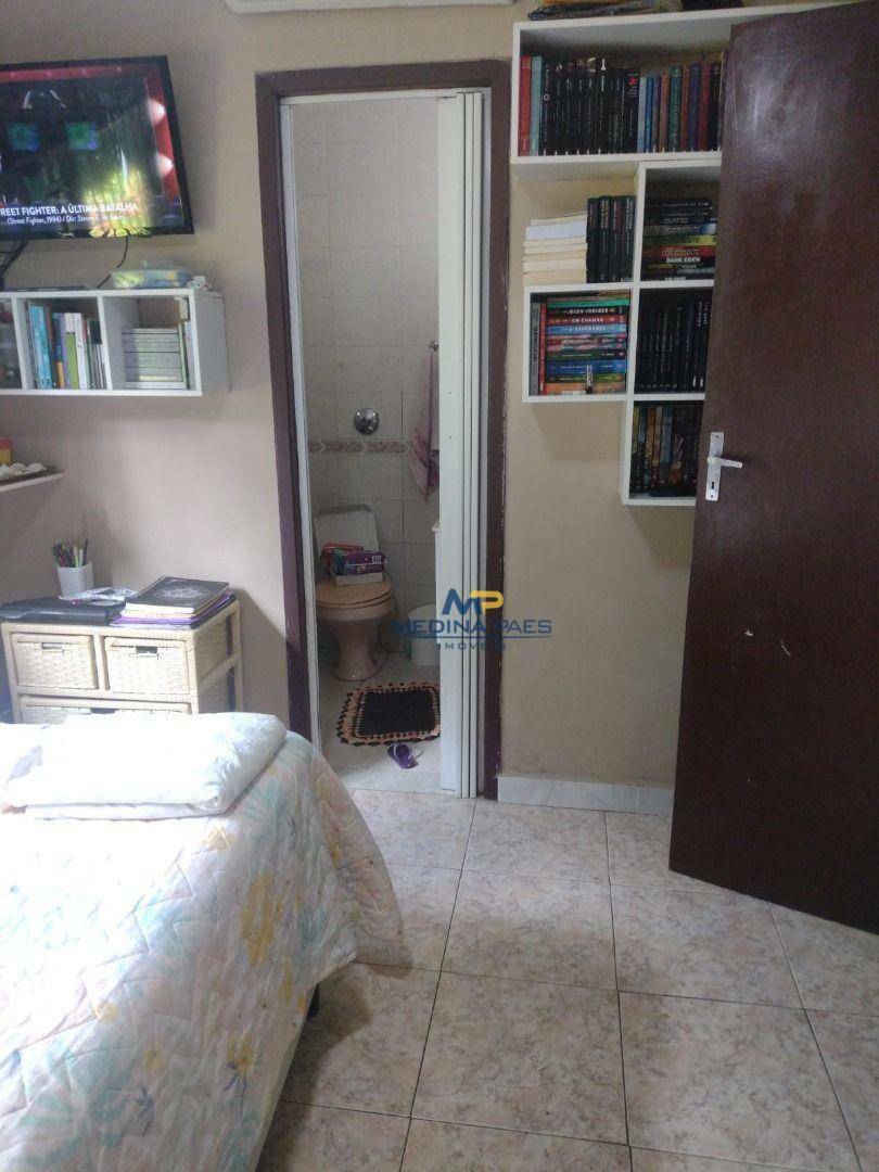 Casa à venda com 3 quartos, 978M2 - Foto 2