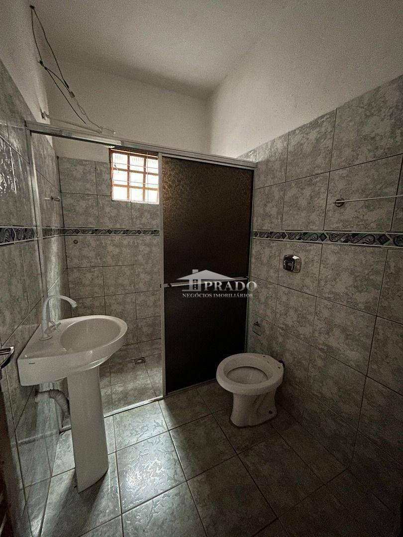 Casa para alugar com 3 quartos, 140m² - Foto 11