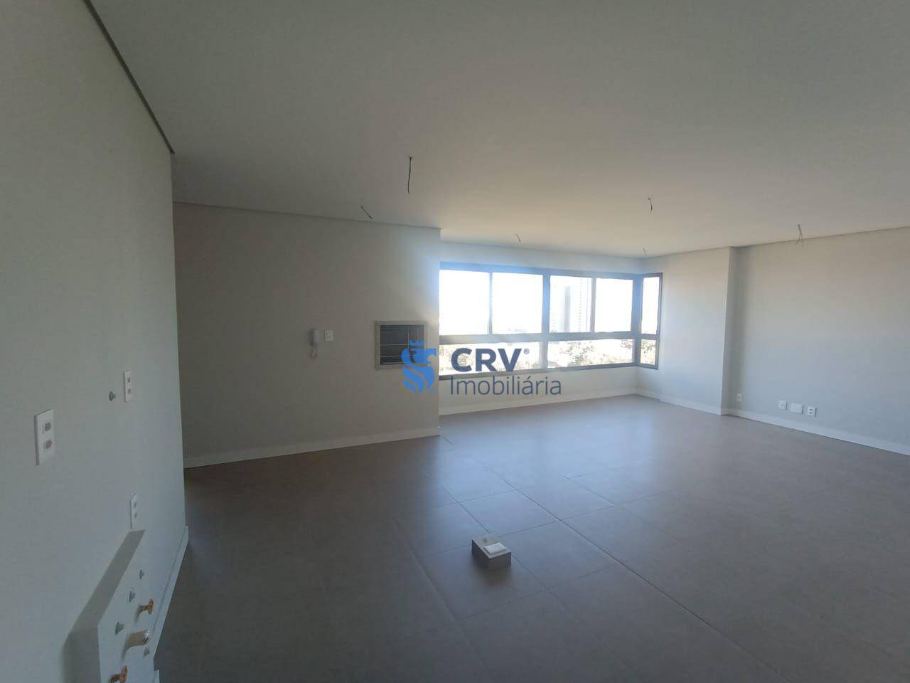 Apartamento à venda com 2 quartos, 103m² - Foto 1